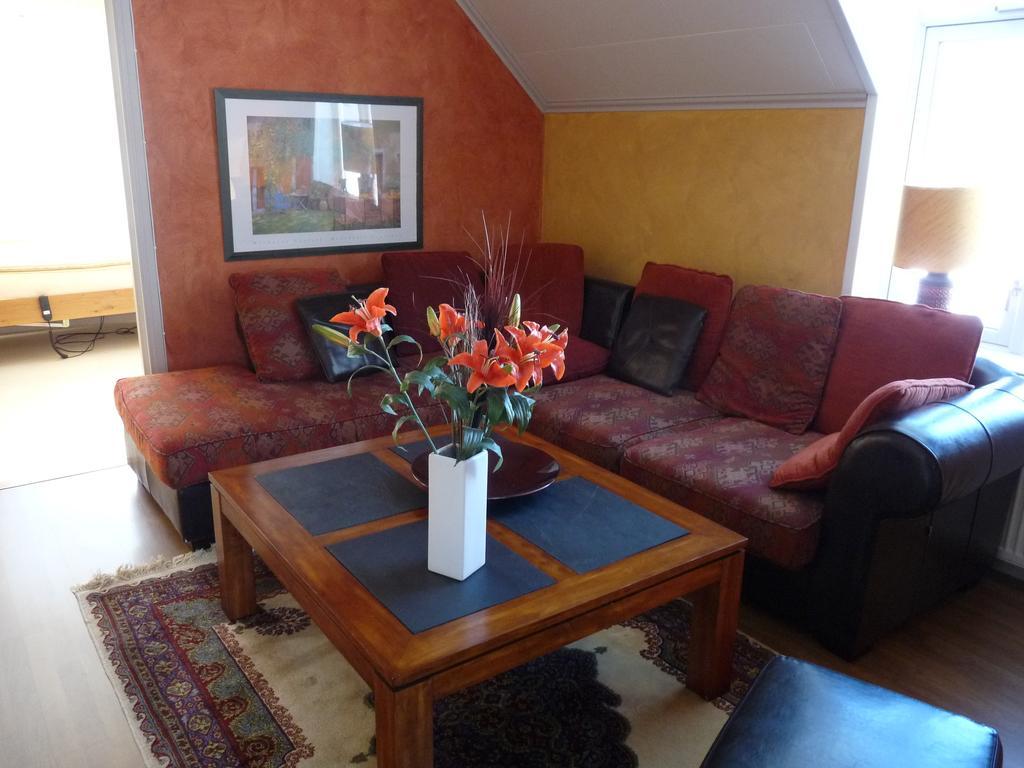 Rosa Huset Osebol